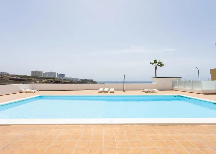 Ancla Views Free Wifi דירה *